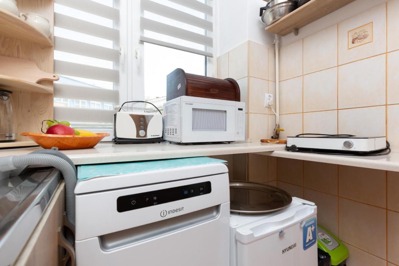 Metro Politechnika Studio Konstytucji By Renters Lägenhet Warszawa Exteriör bild